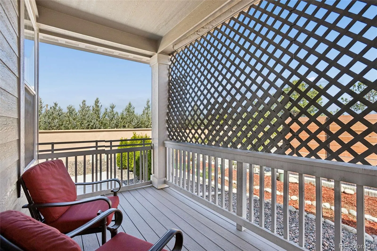 04092026224639 1600 33