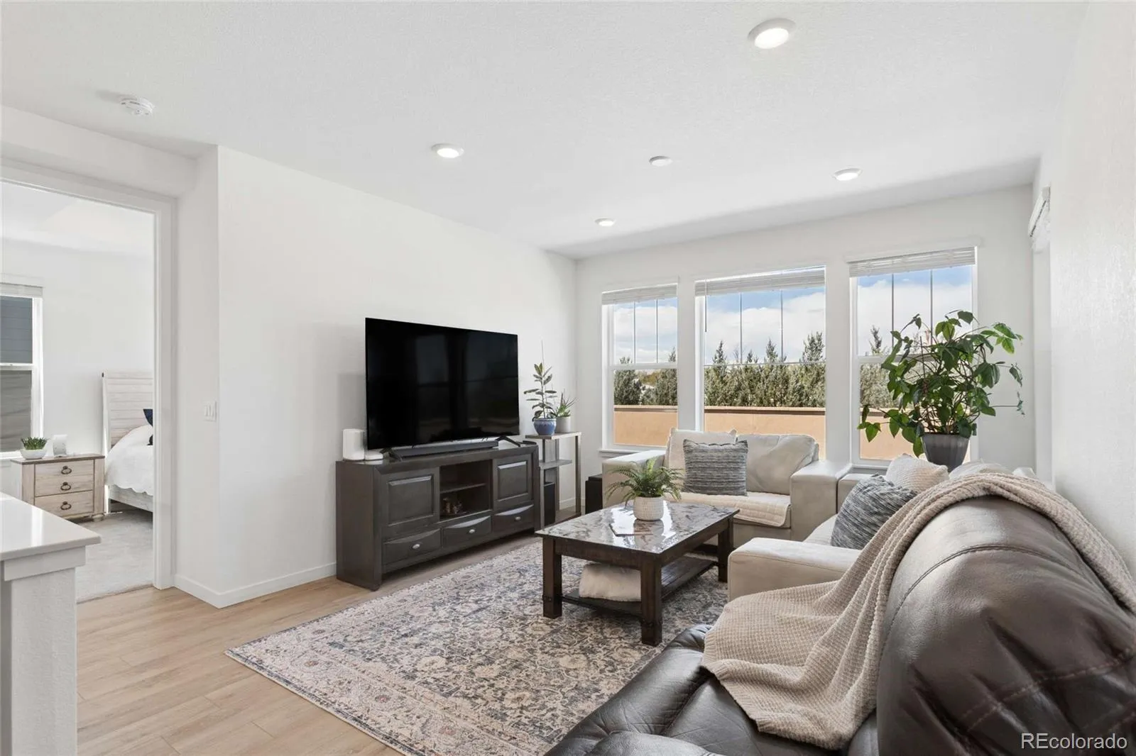 04092026224639 1600 9