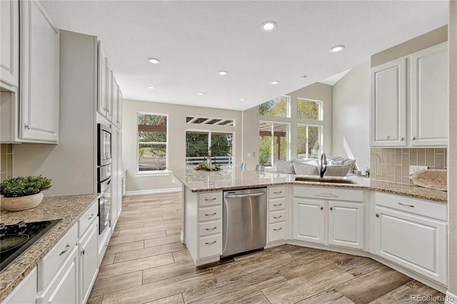 20214 E Euclid Place Aurora CO 80016 MLS #REC9739532 05232026165248 1600 16
