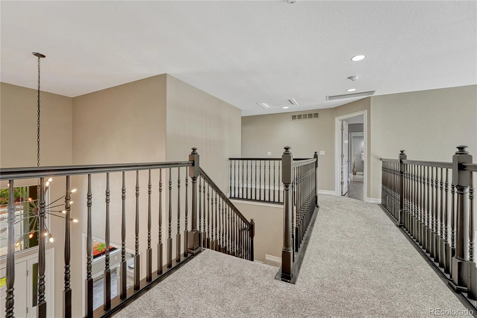 20214 E Euclid Place Aurora CO 80016 MLS #REC9739532 05232026165248 1600 28