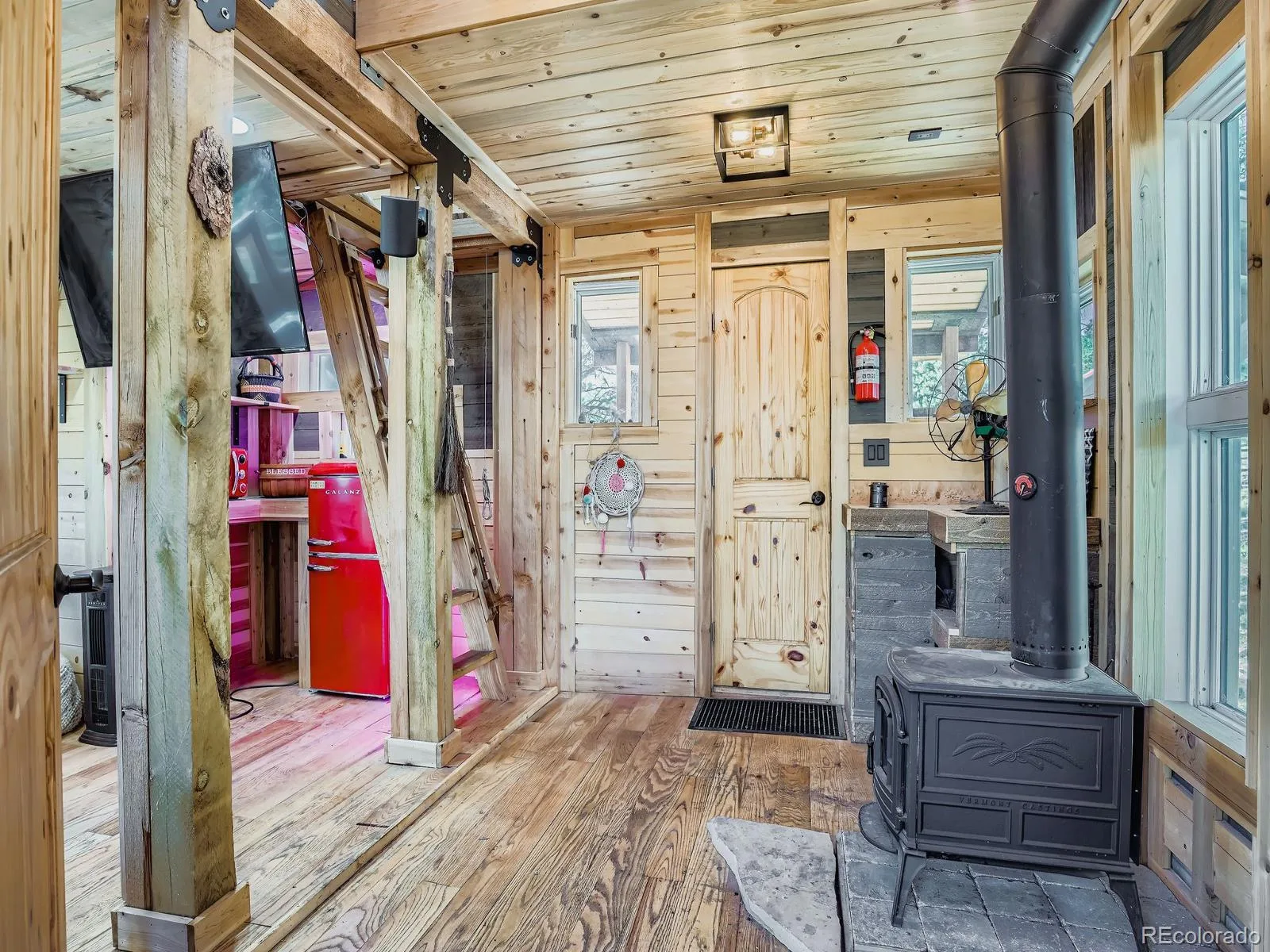 6434 Joan Lane Evergreen CO 80439 | MLS #REC9739746 07312026000035 1600 22