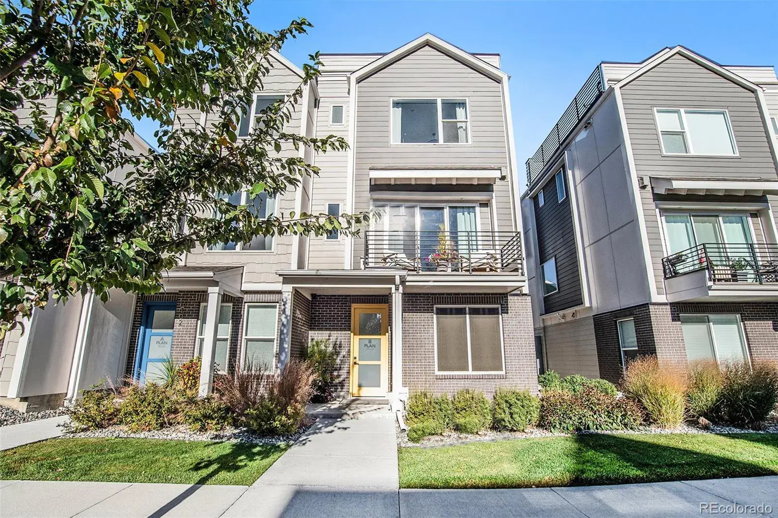 888 S Valentia Street #101 #13 Denver CO 80247 MLS #REC9739865 12092025190811 1600 2