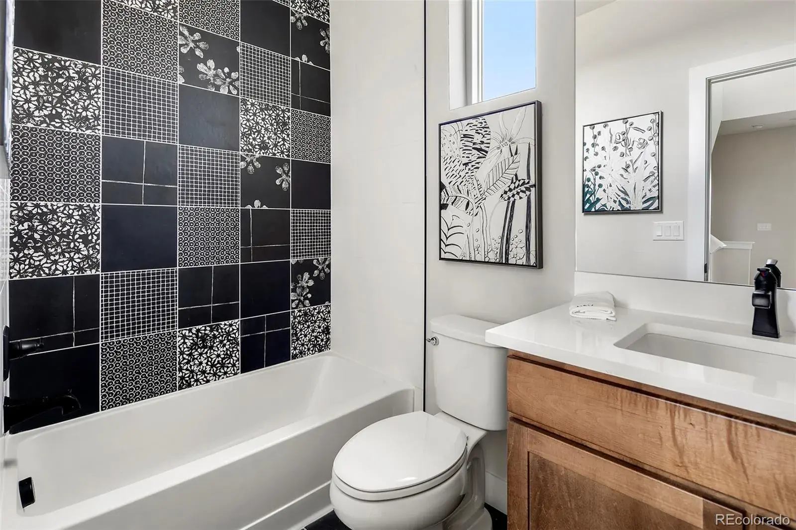 888 S Valentia Street #101 #13 Denver CO 80247 MLS #REC9739865 12092025190811 1600 21