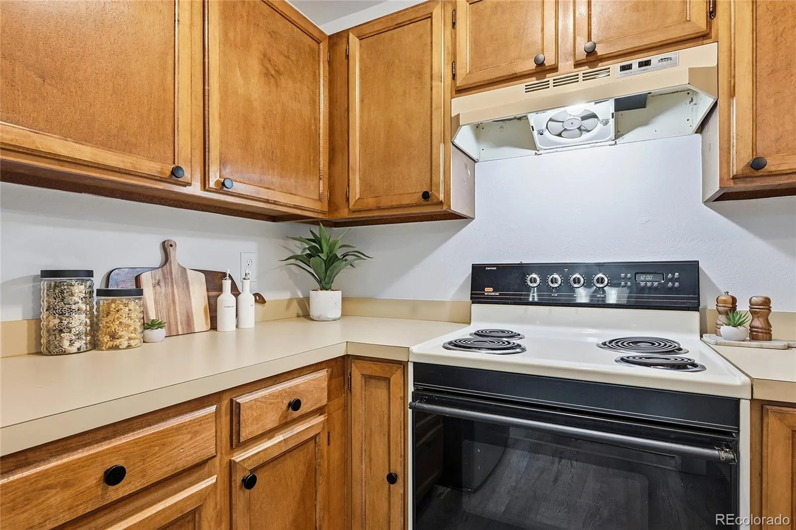 7883 Allison Way #201 Arvada CO 80005 | MLS #REC9744328 08112026180804 1600 6