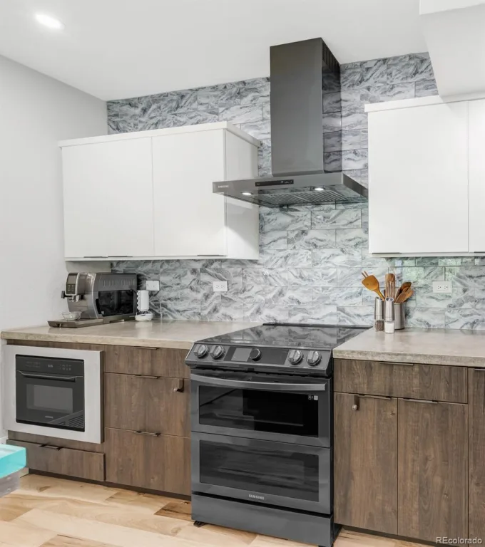 3295 Blake Street #102 Denver CO 80205 MLS #REC9744970 06082026212900 1024 21