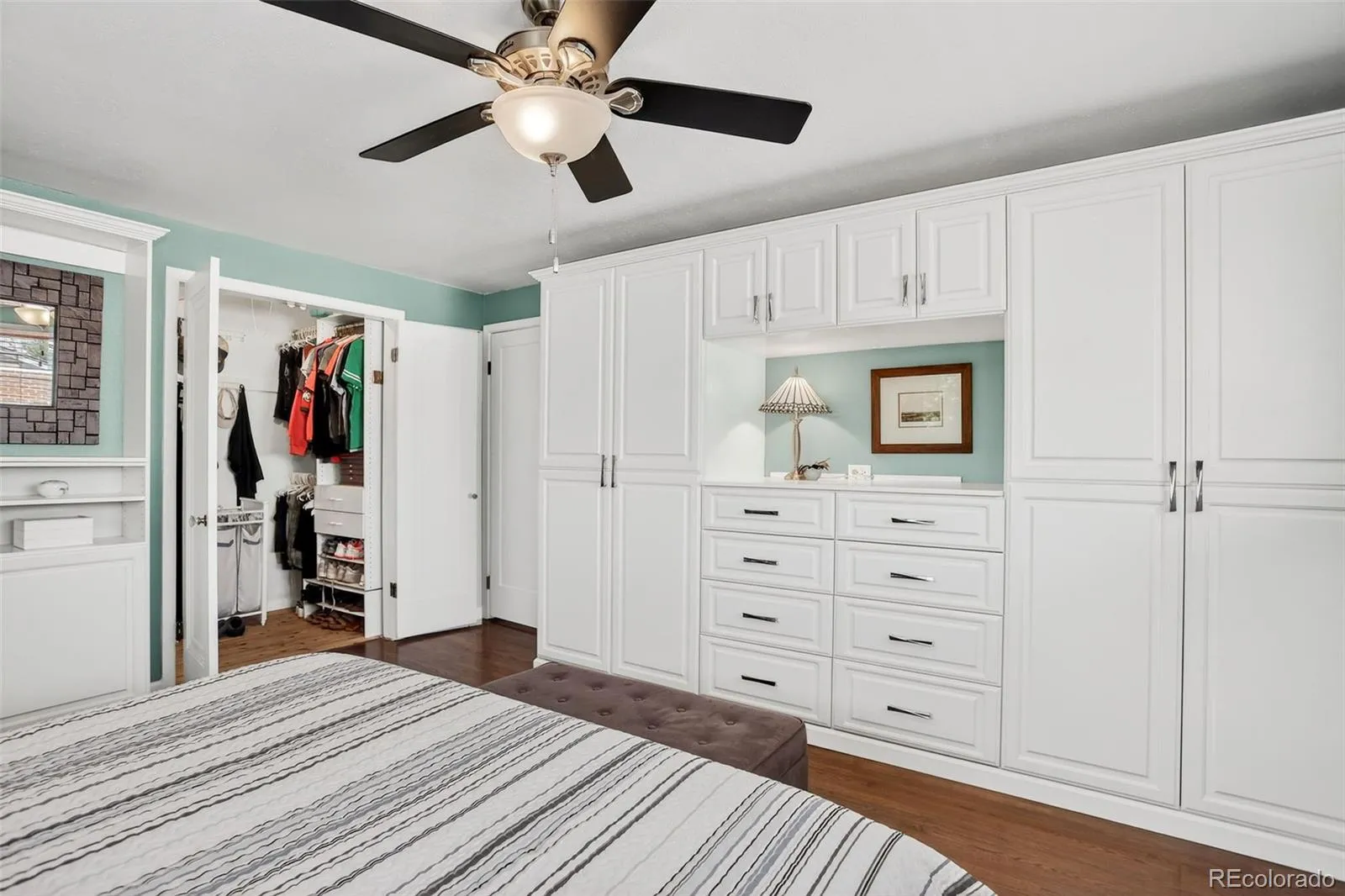 7601 E Oxford Avenue Denver CO 80237 MLS #REC9745132 05202026062153 1600 19