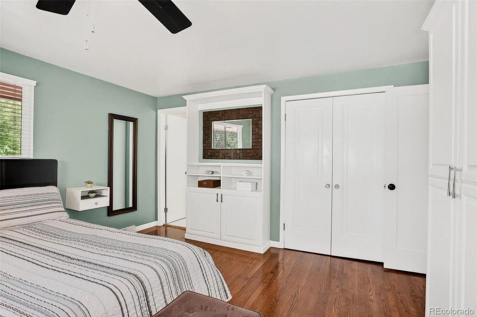 7601 E Oxford Avenue Denver CO 80237 MLS #REC9745132 05202026062153 1600 20