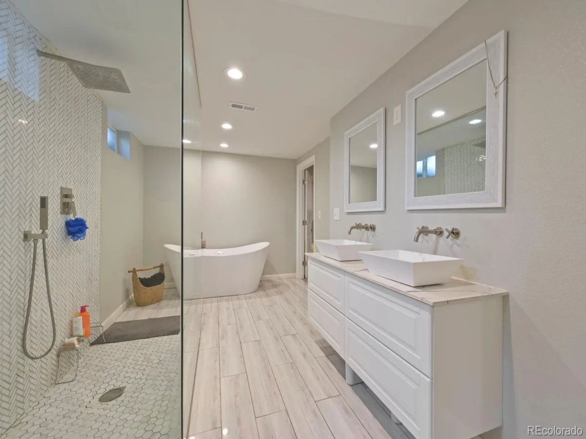 1248 S Eaton Street Lakewood CO 80232 MLS #REC9748785 07082026225829 1200 16