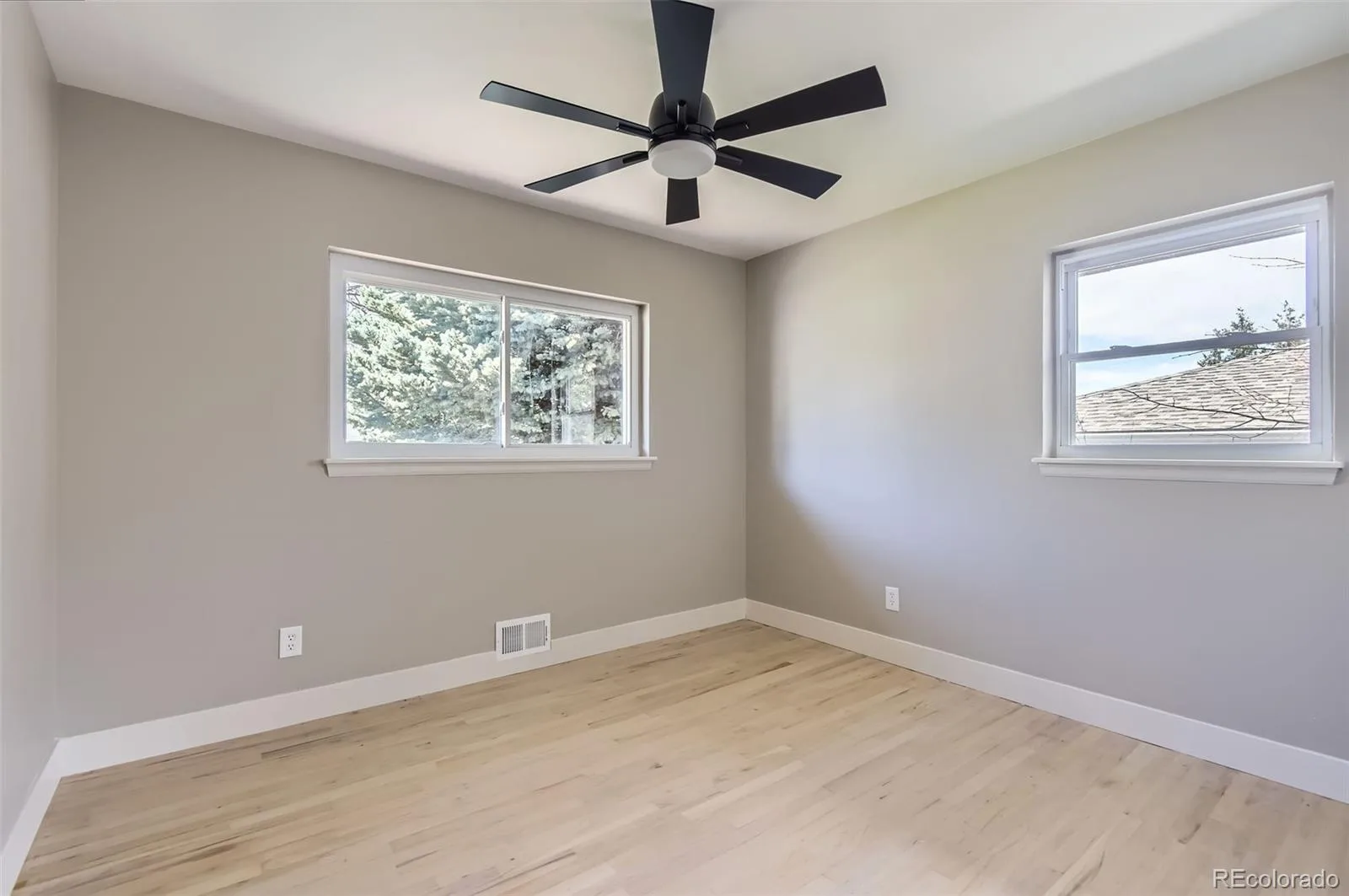 3576 S Holly Street Denver CO 80237 MLS #REC9750414 06052026064509 1600 16