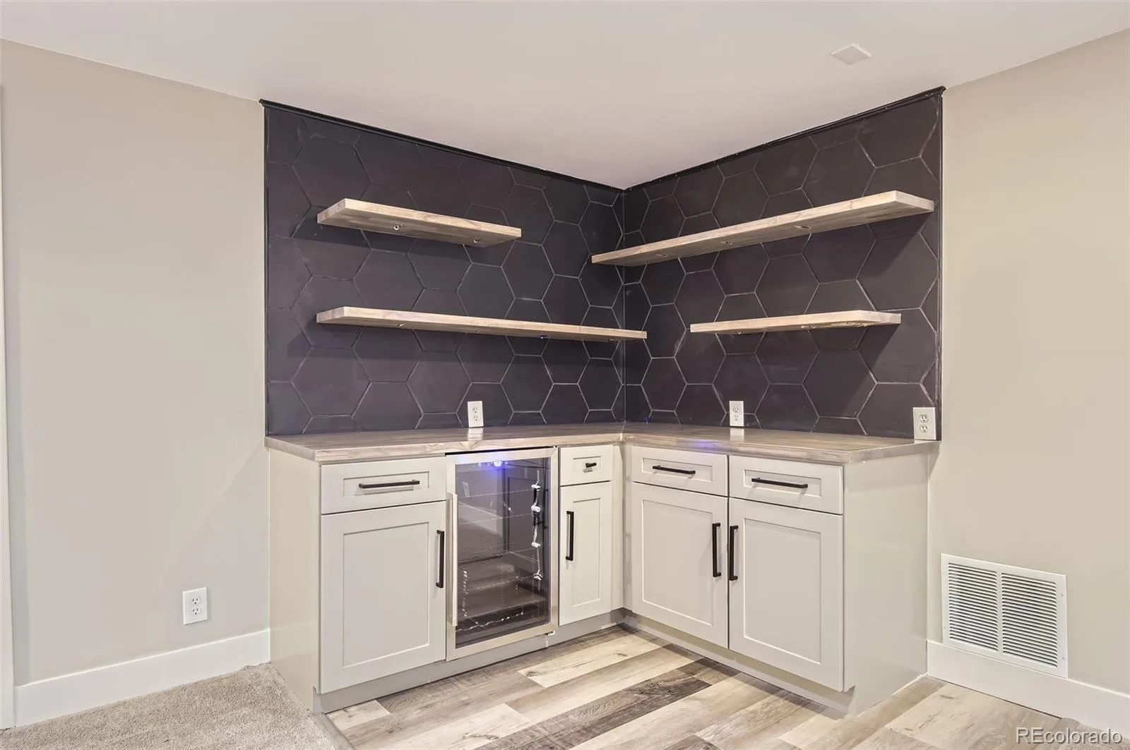3576 S Holly Street Denver CO 80237 MLS #REC9750414 06052026064509 1600 19