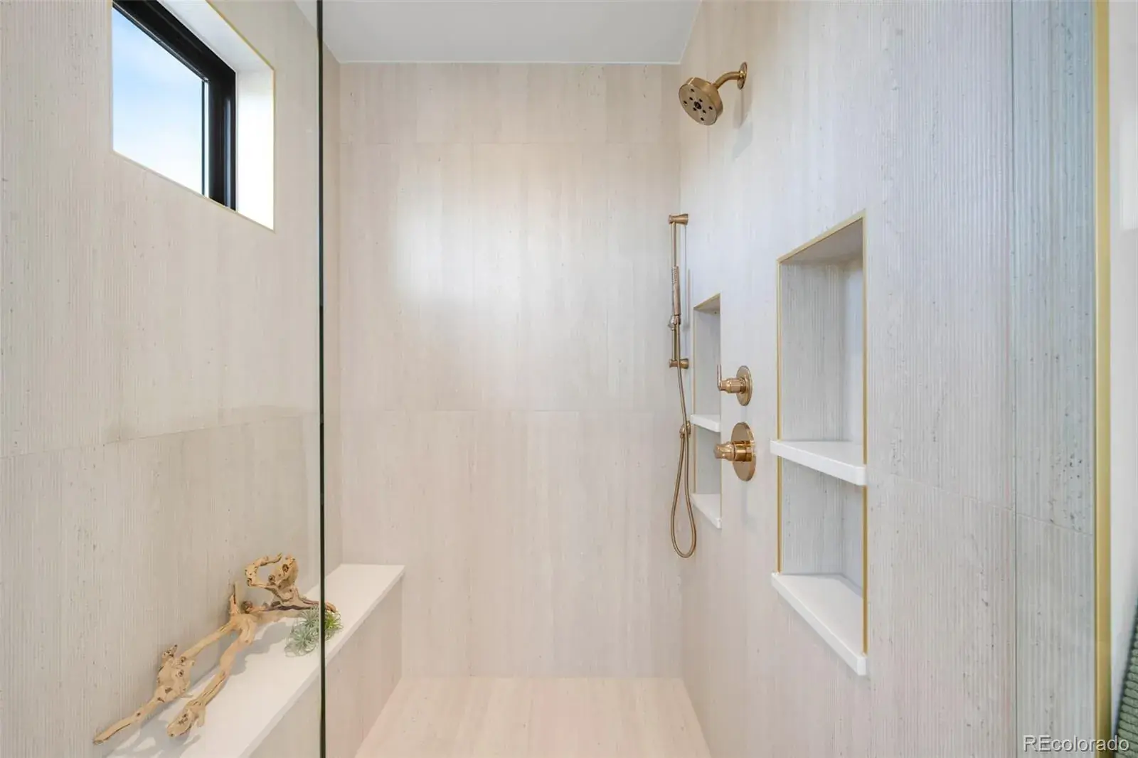 01072026015612 1600 24