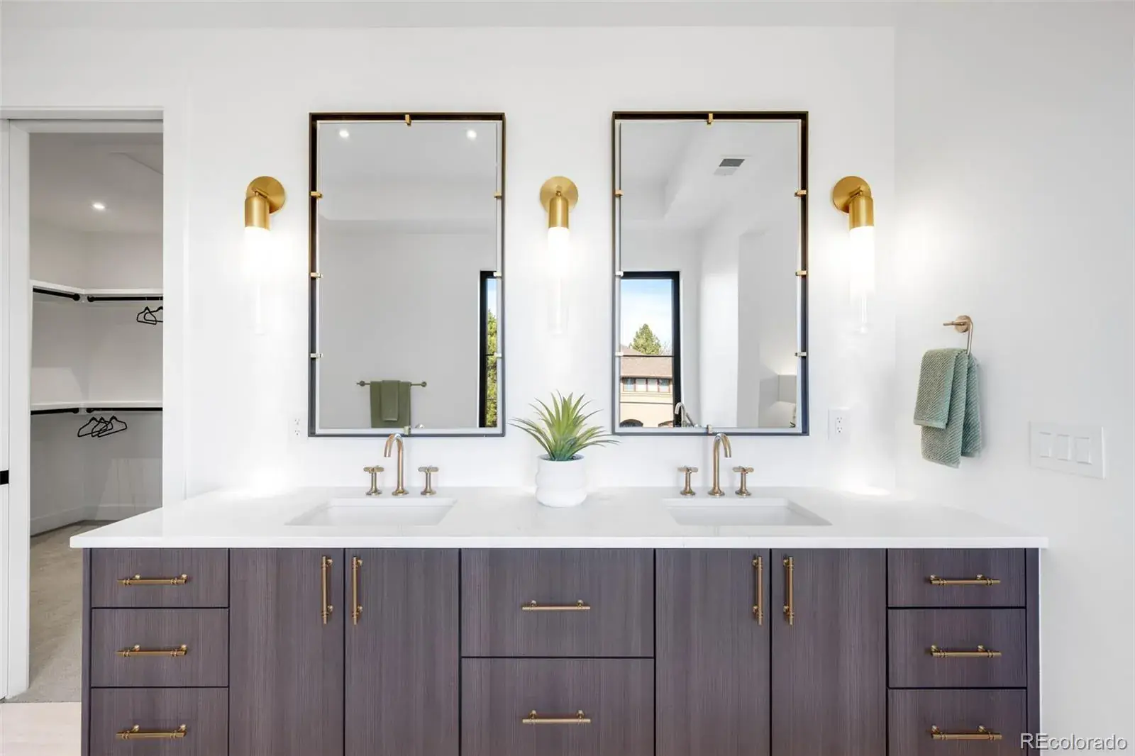 01072026015612 1600 25