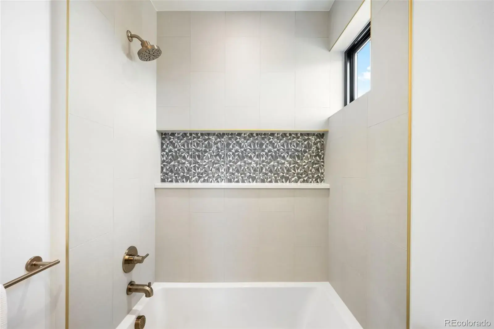 01072026015612 1600 30