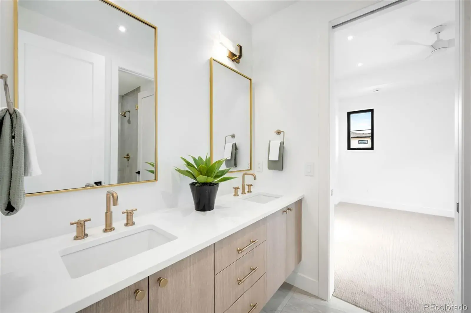 01072026015612 1600 33