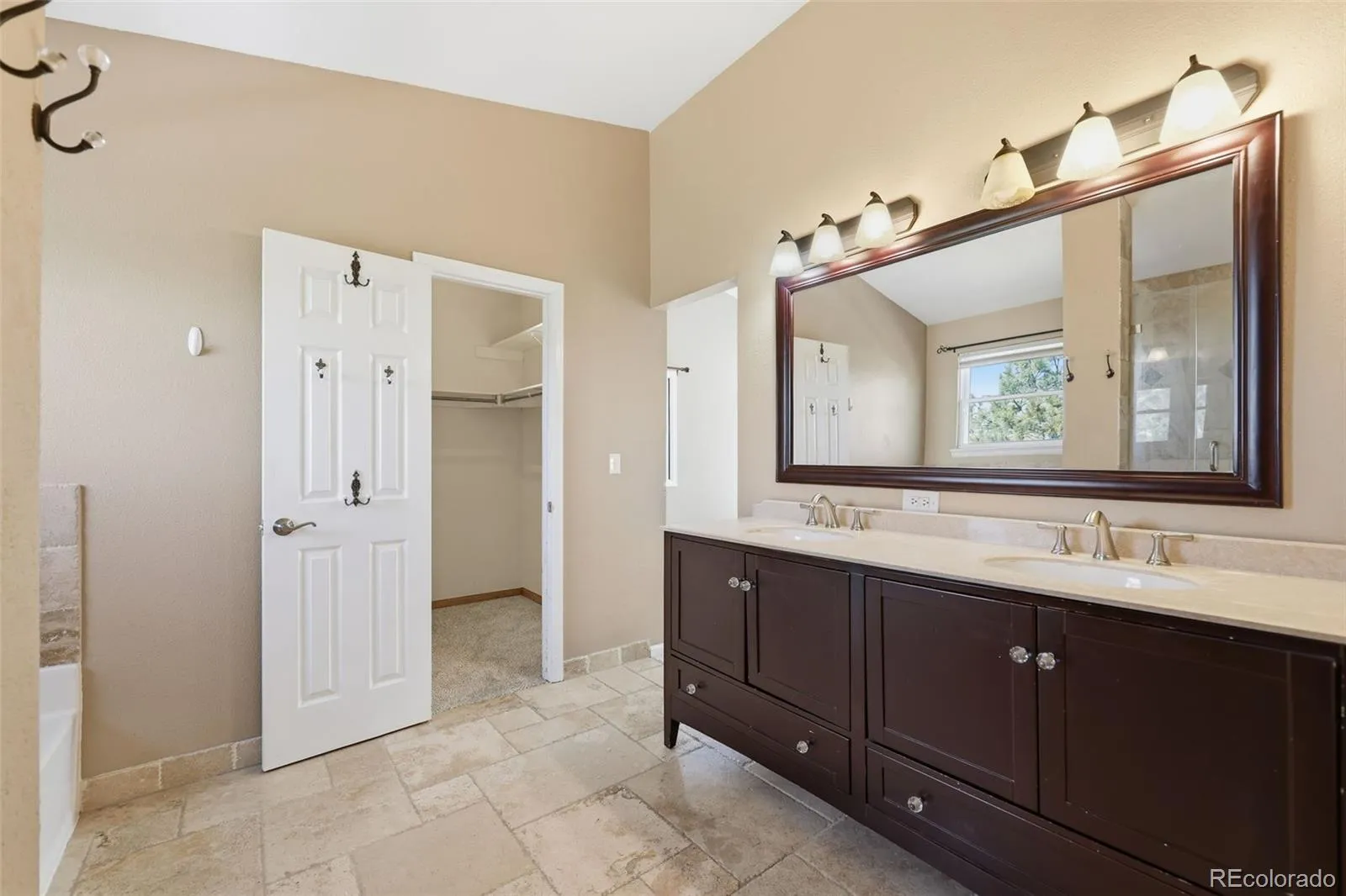 5671 S Killarney Way Centennial CO 80015 MLS #REC9755428 05132026212908 1600 12