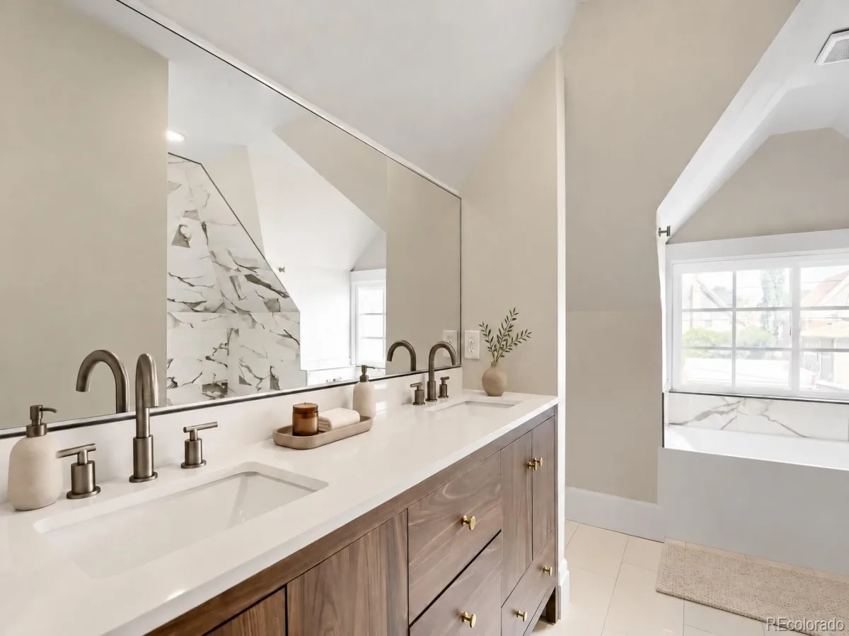 3048 N Vine Street Denver CO 80205 | MLS #REC9756085 10022026184751 1200 19