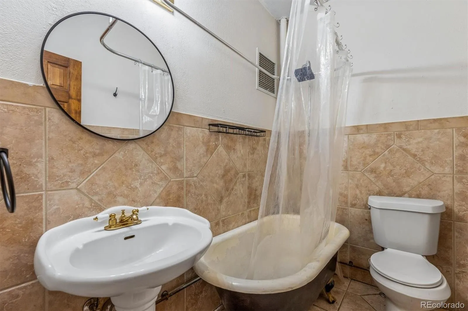 04112026192148 1600 11