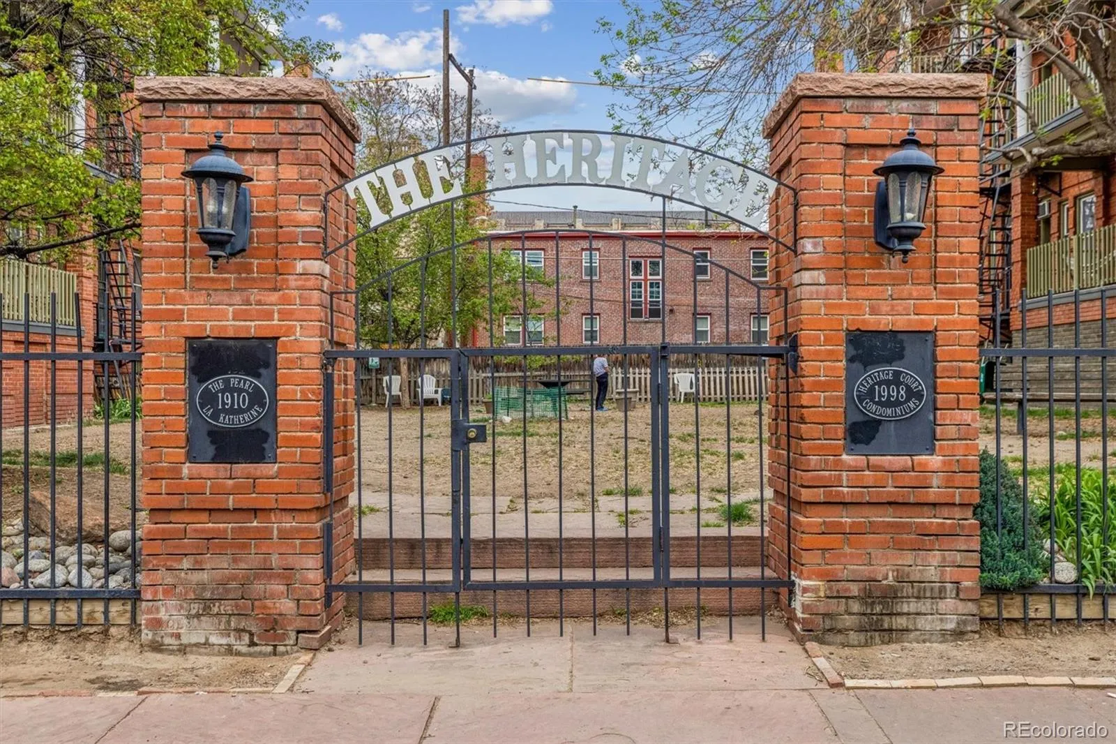 04112026192148 1600 18