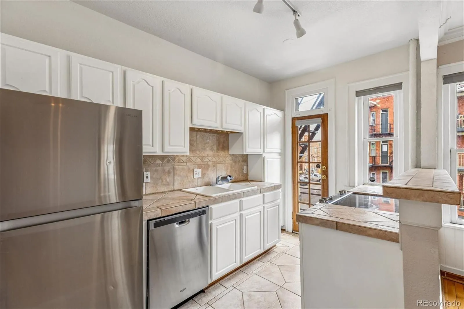 04112026192148 1600 2