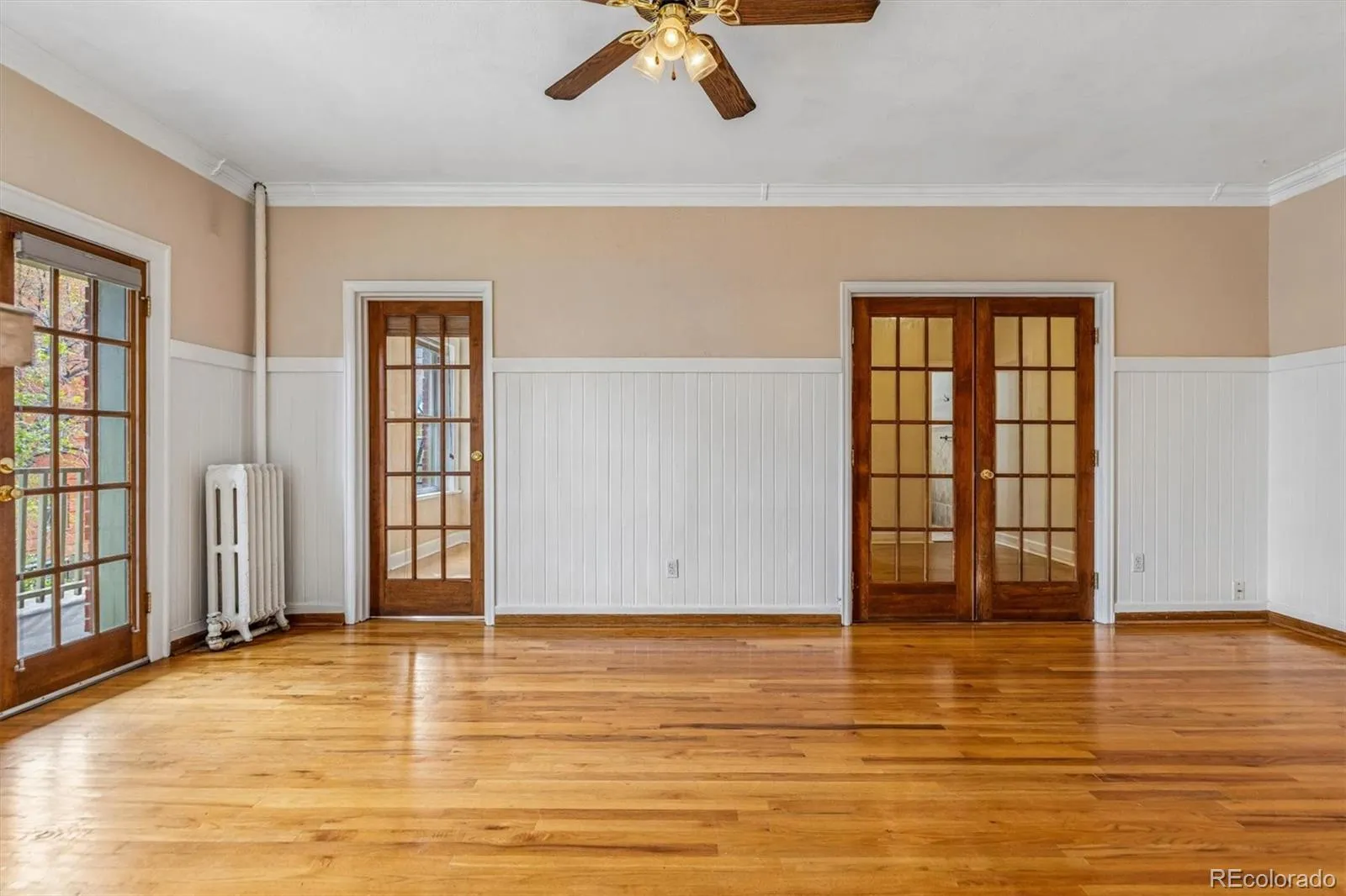 04112026192148 1600 8