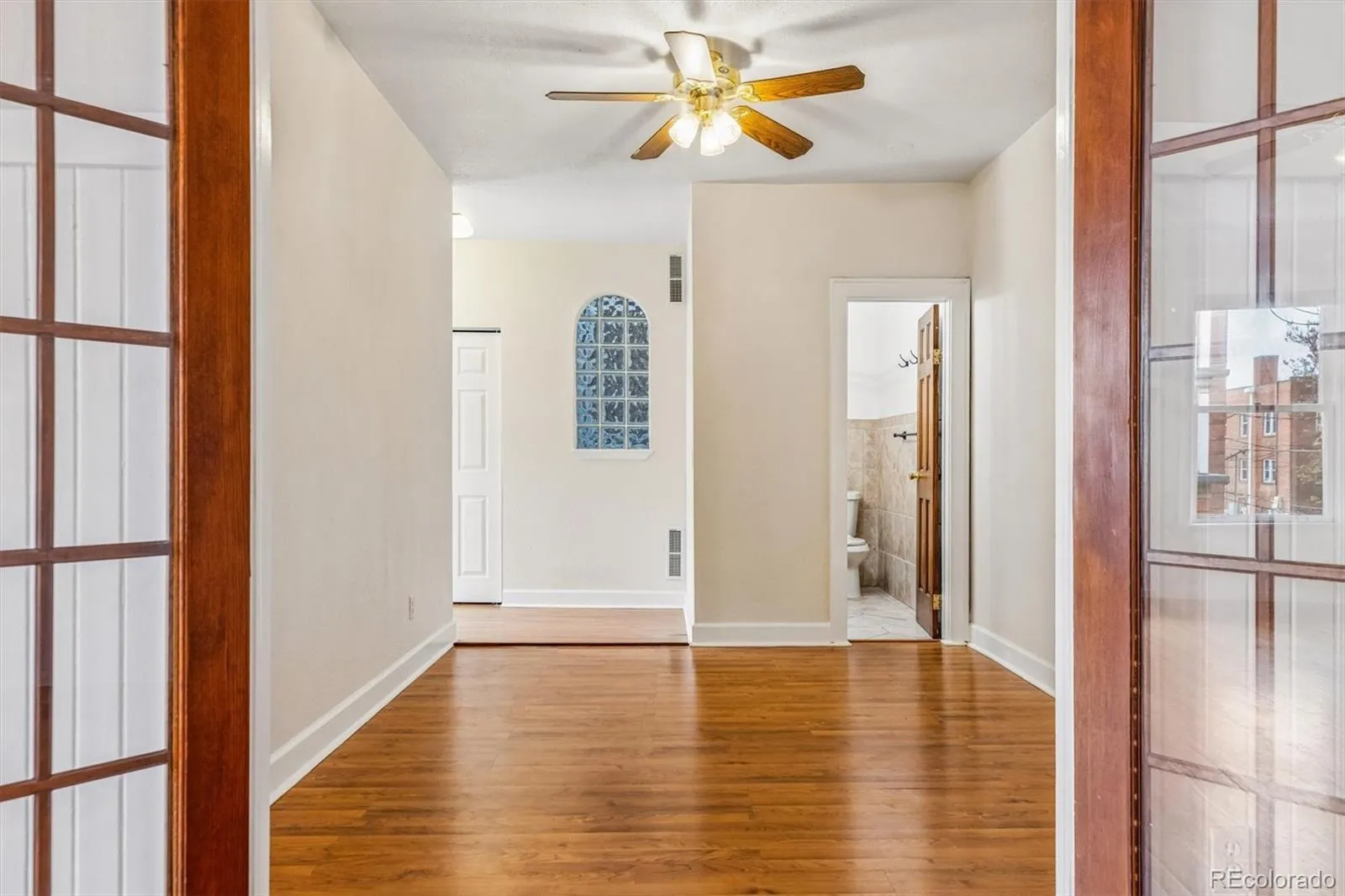 04112026192148 1600 9