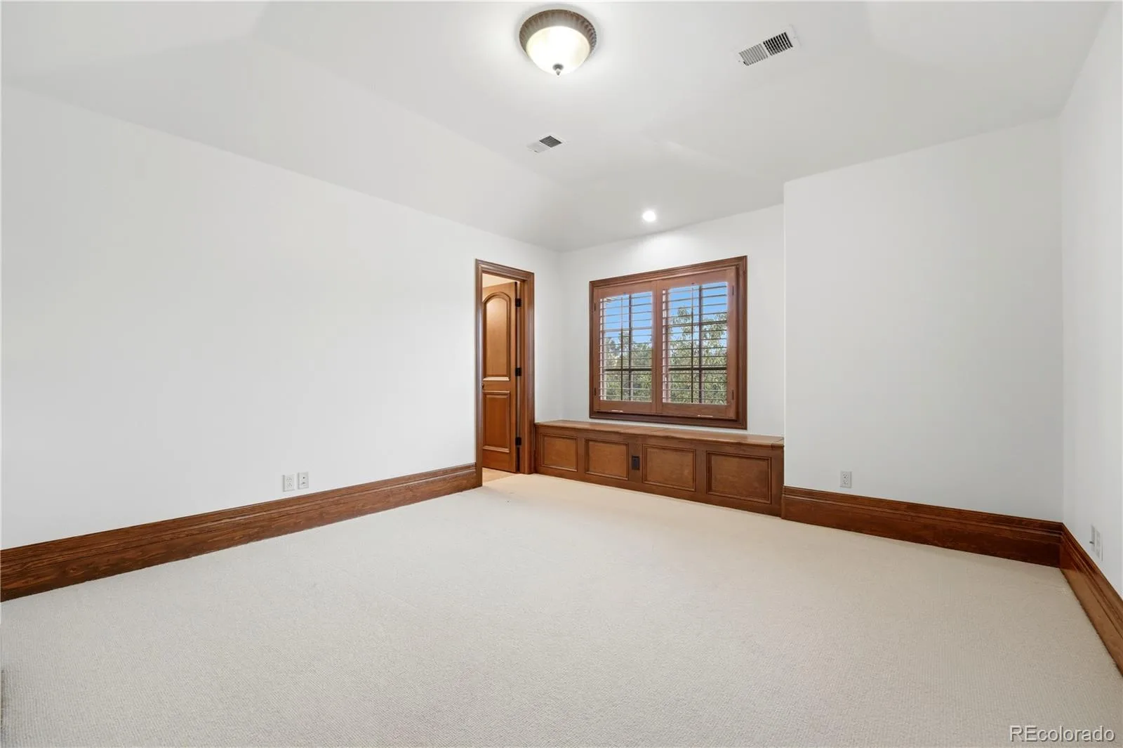 7680 E 6th Avenue Denver CO 80230 | MLS #REC9757028 08282026193842 1600 23