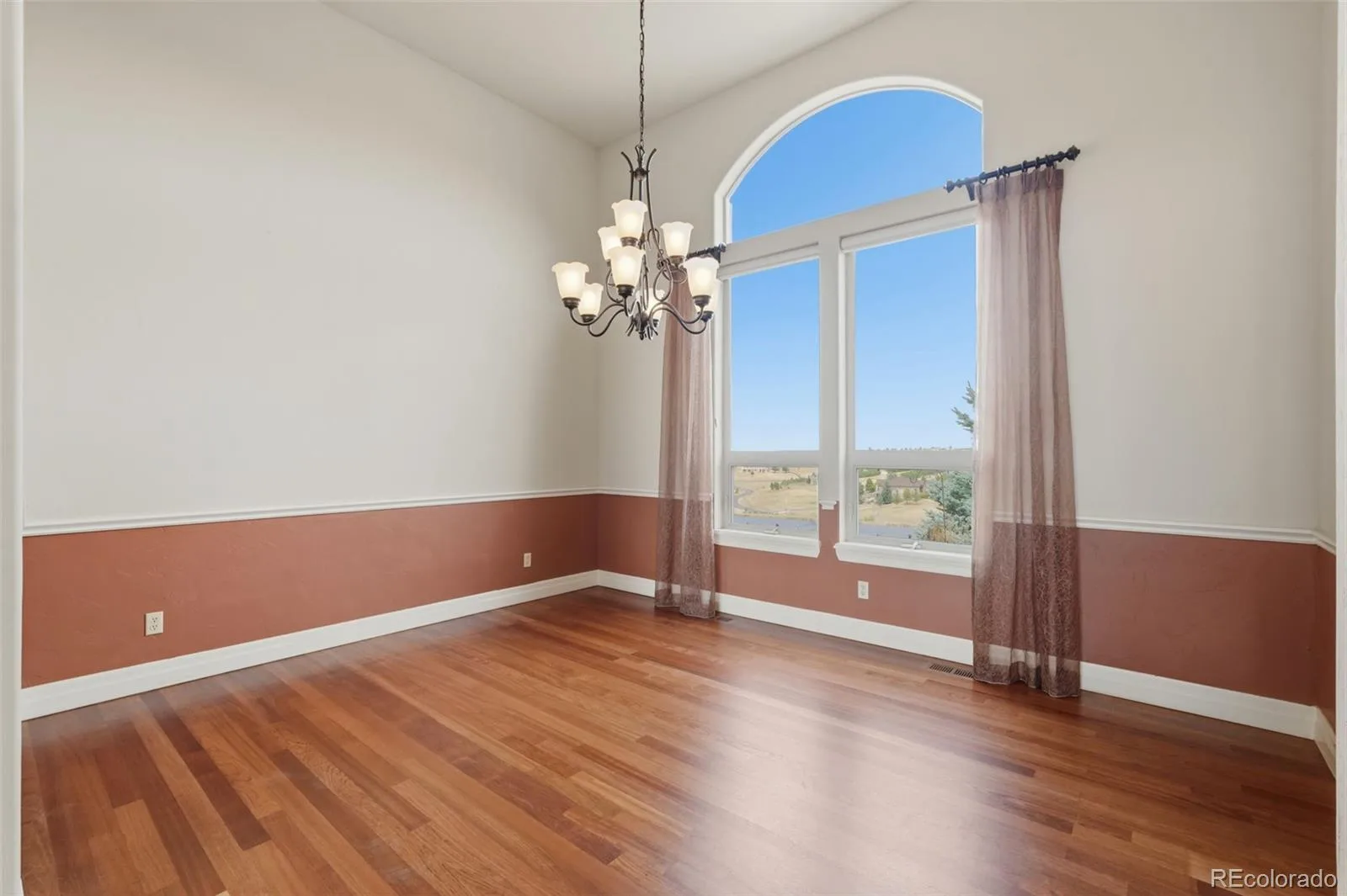 395 Young Circle Castle Rock CO 80104 | MLS #REC9757235 08182026214001 1600 10