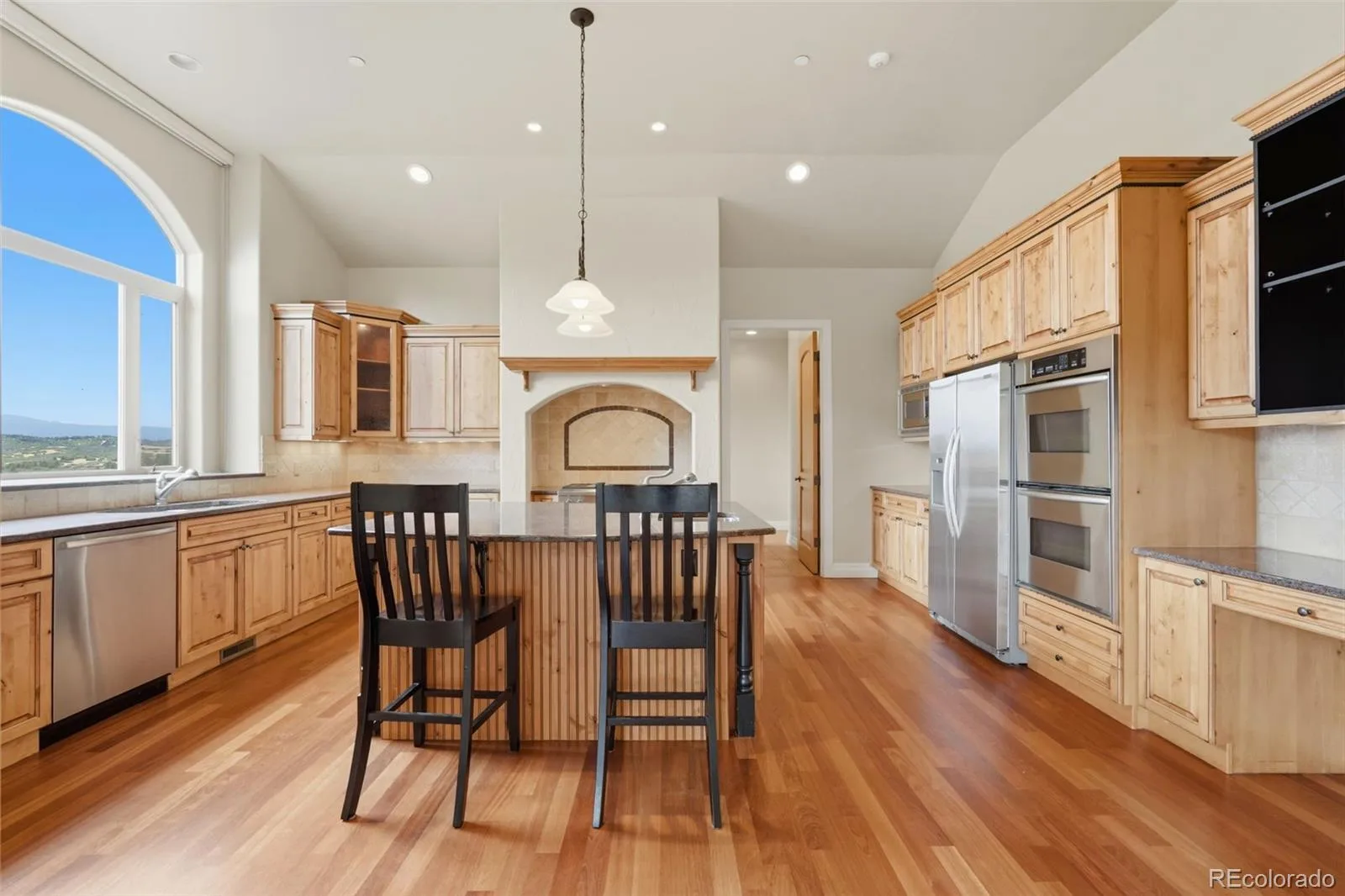 395 Young Circle Castle Rock CO 80104 | MLS #REC9757235 08182026214001 1600 2