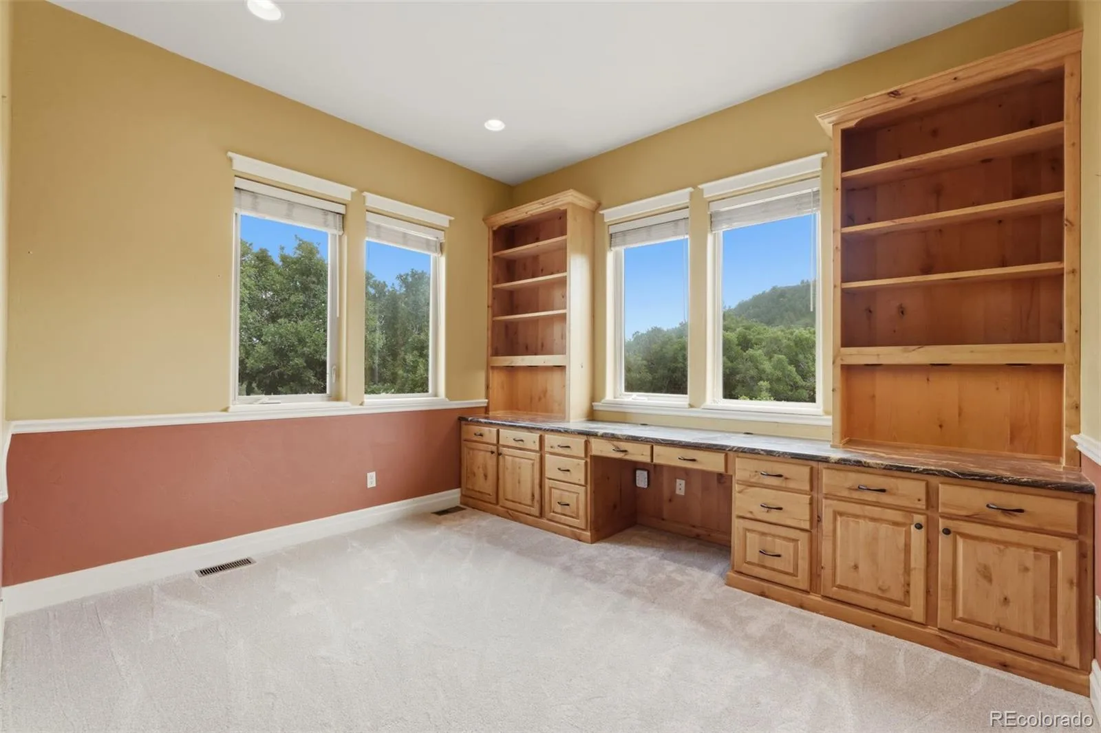 395 Young Circle Castle Rock CO 80104 | MLS #REC9757235 08182026214001 1600 28