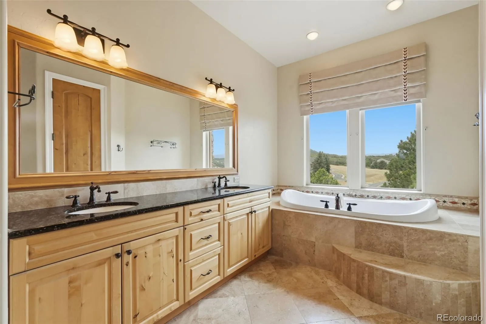 395 Young Circle Castle Rock CO 80104 | MLS #REC9757235 08182026214001 1600 34