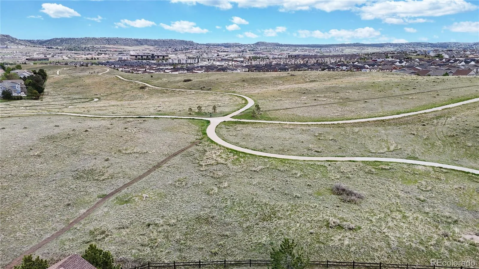 3927 Nordland Trail Castle Rock CO 80109 | MLS #REC9757286 05232026100737 1600 37
