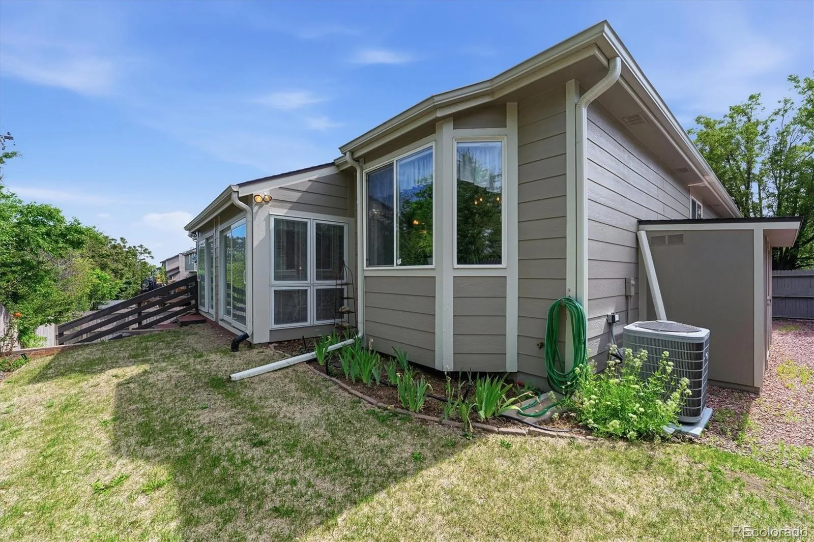 7287 S Acoma Street Littleton CO 80120 MLS #REC9757356 06252026001031 1600 34