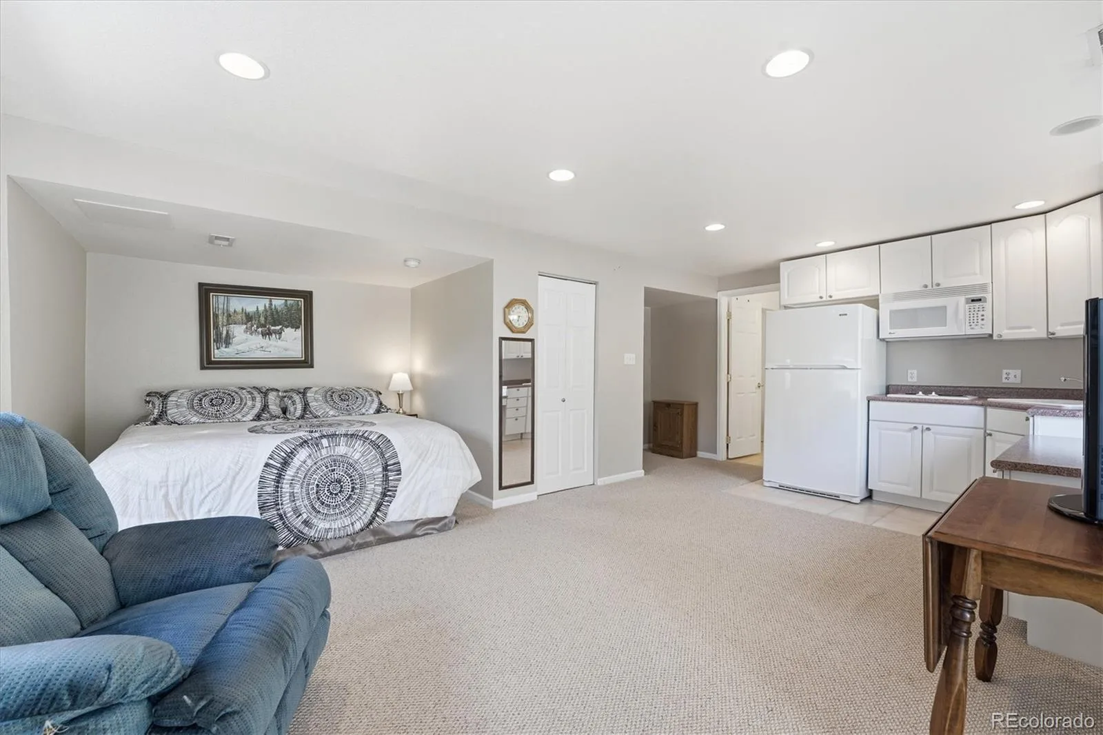 7287 S Acoma Street Littleton CO 80120 MLS #REC9757356 06252026001031 1600 39