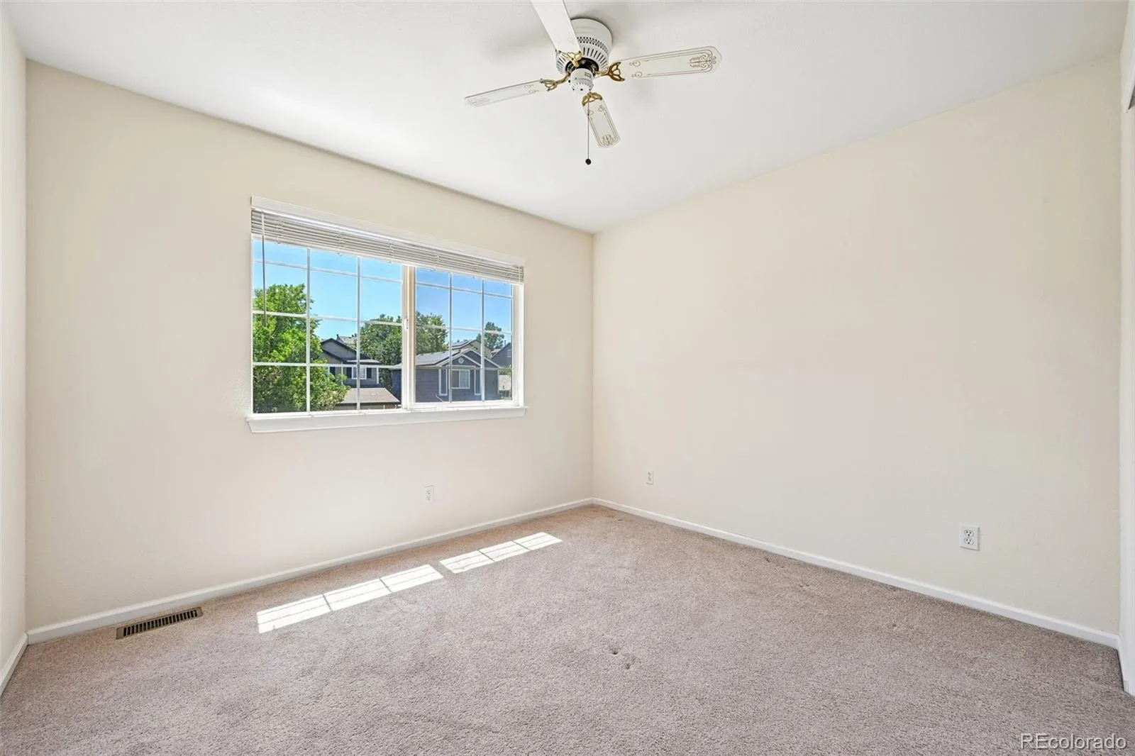 2531 Cove Creek Court Littleton CO 80129 | MLS #REC9757650 07302026163145 1600 9