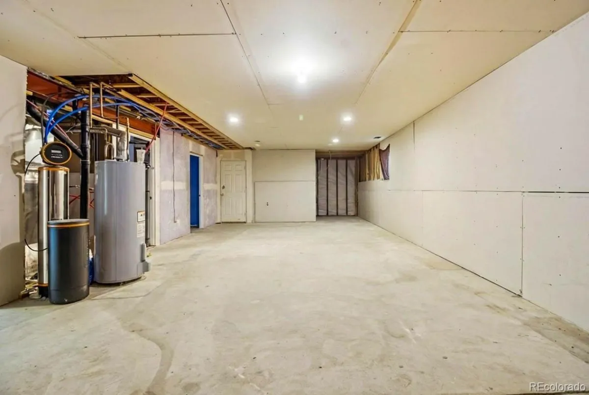 04162026162510 1200 26