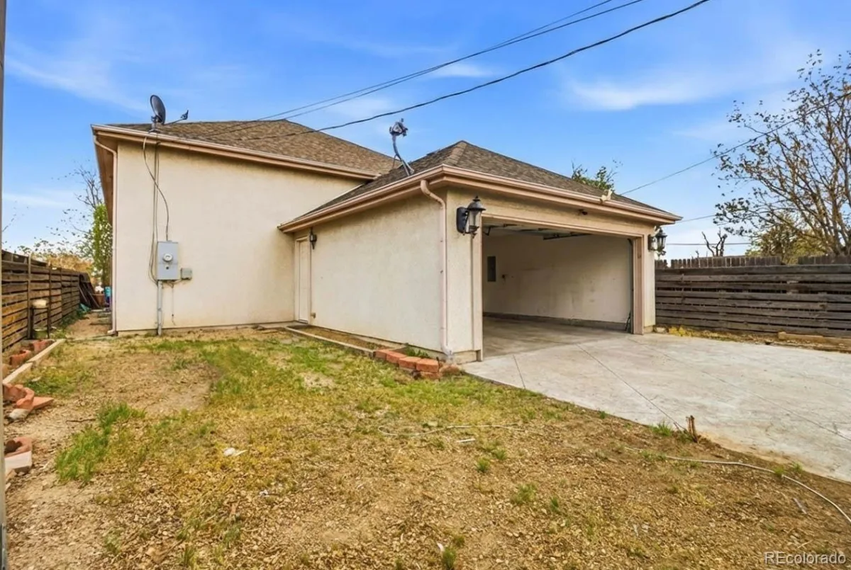 5133 Milwaukee Street Denver CO 80216 MLS #REC9758734 06292026185152 1200 27