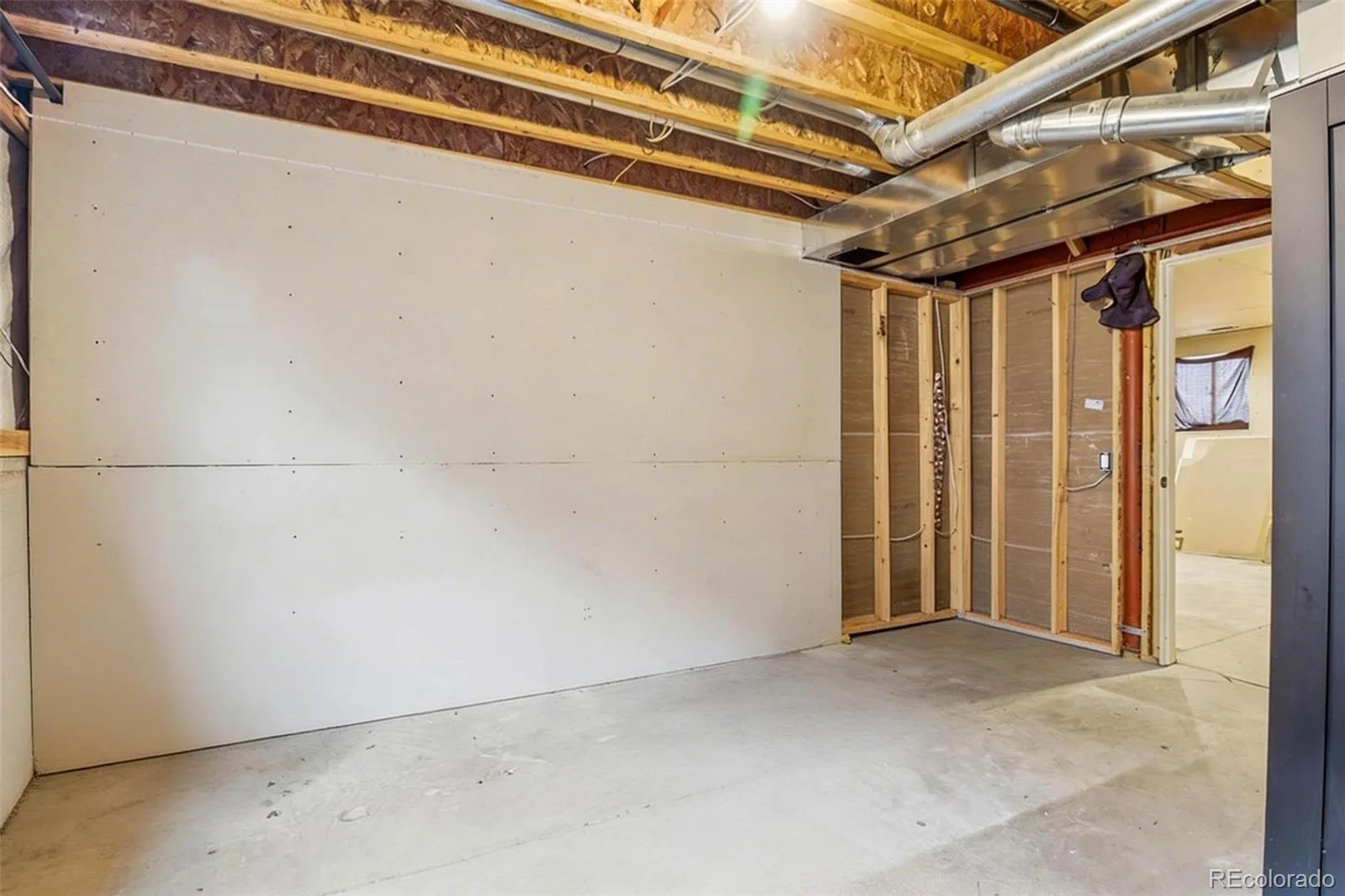 5133 Milwaukee Street Denver CO 80216 MLS #REC9758734 06292026185152 1600 22