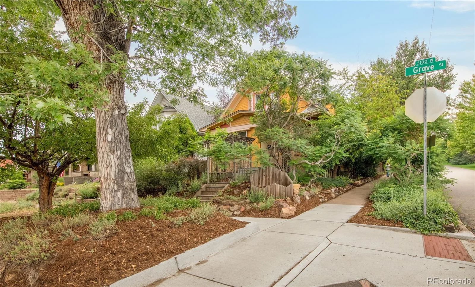 3025 Grove Street Denver CO 80211 MLS #REC9760850 07152026085352 1600 39