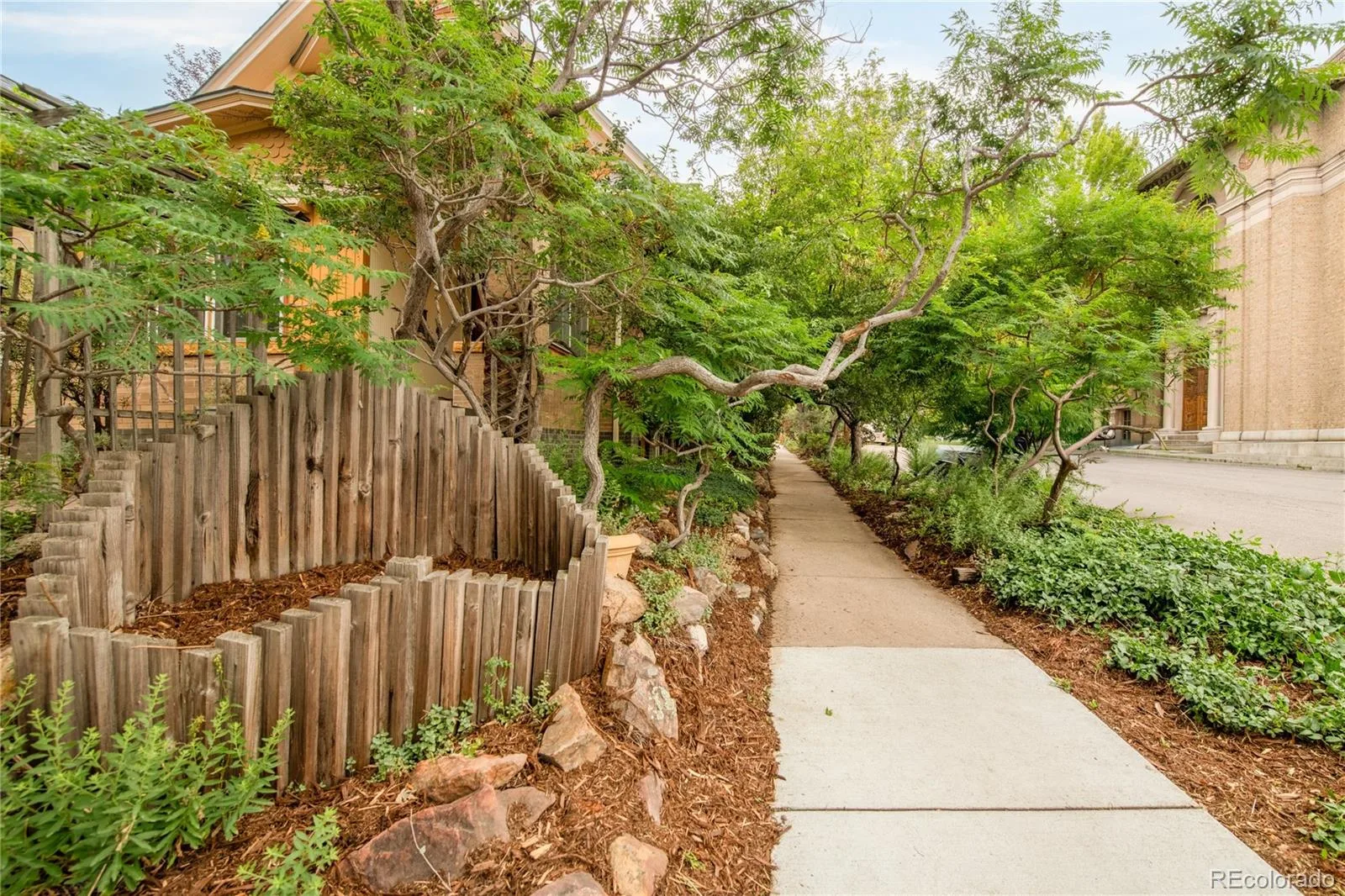3025 Grove Street Denver CO 80211 MLS #REC9760850 07152026085352 1600 41