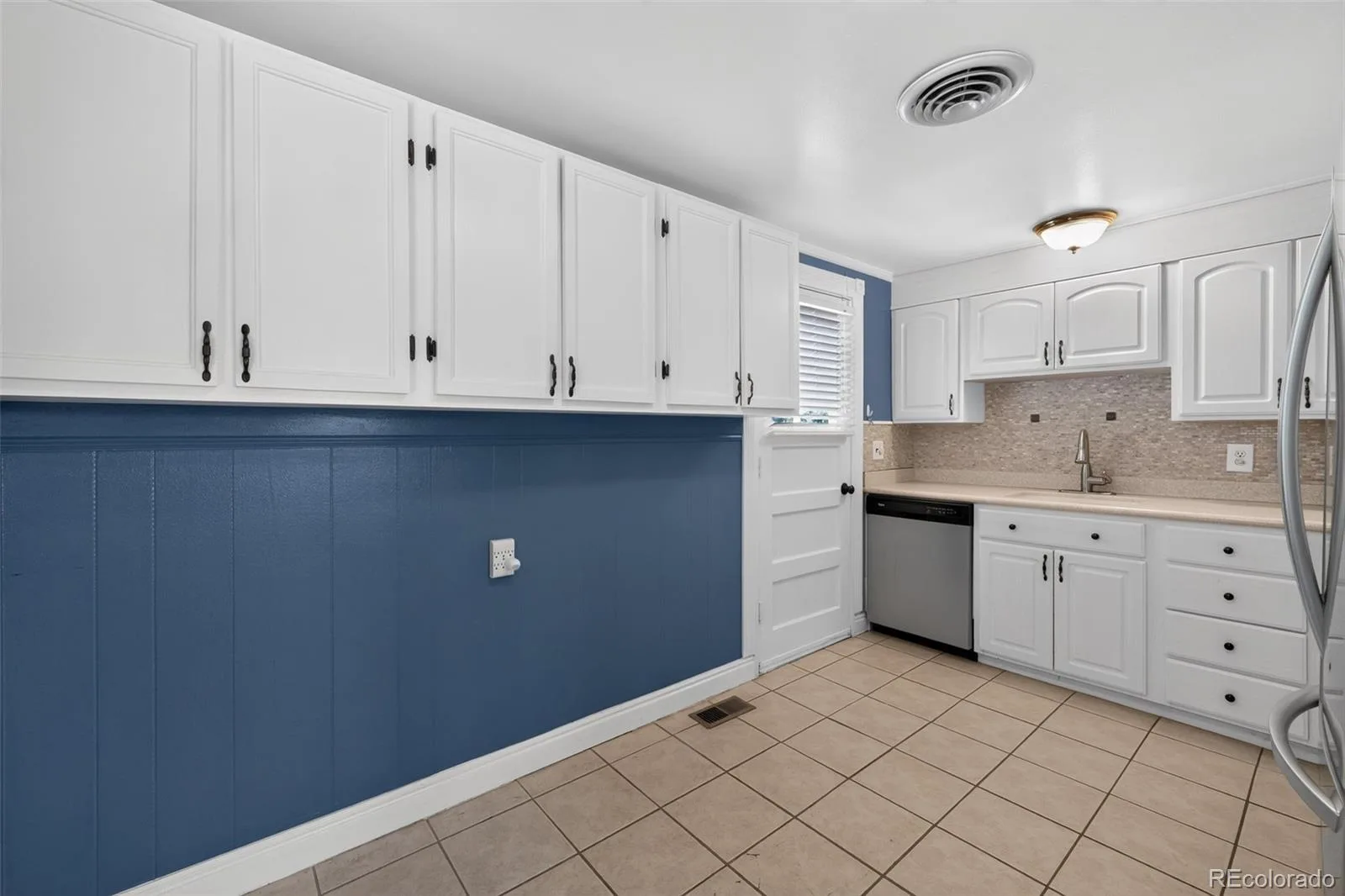1580 S Knox Court Denver CO 80219 | MLS #REC9762708 07302026162828 1600 12