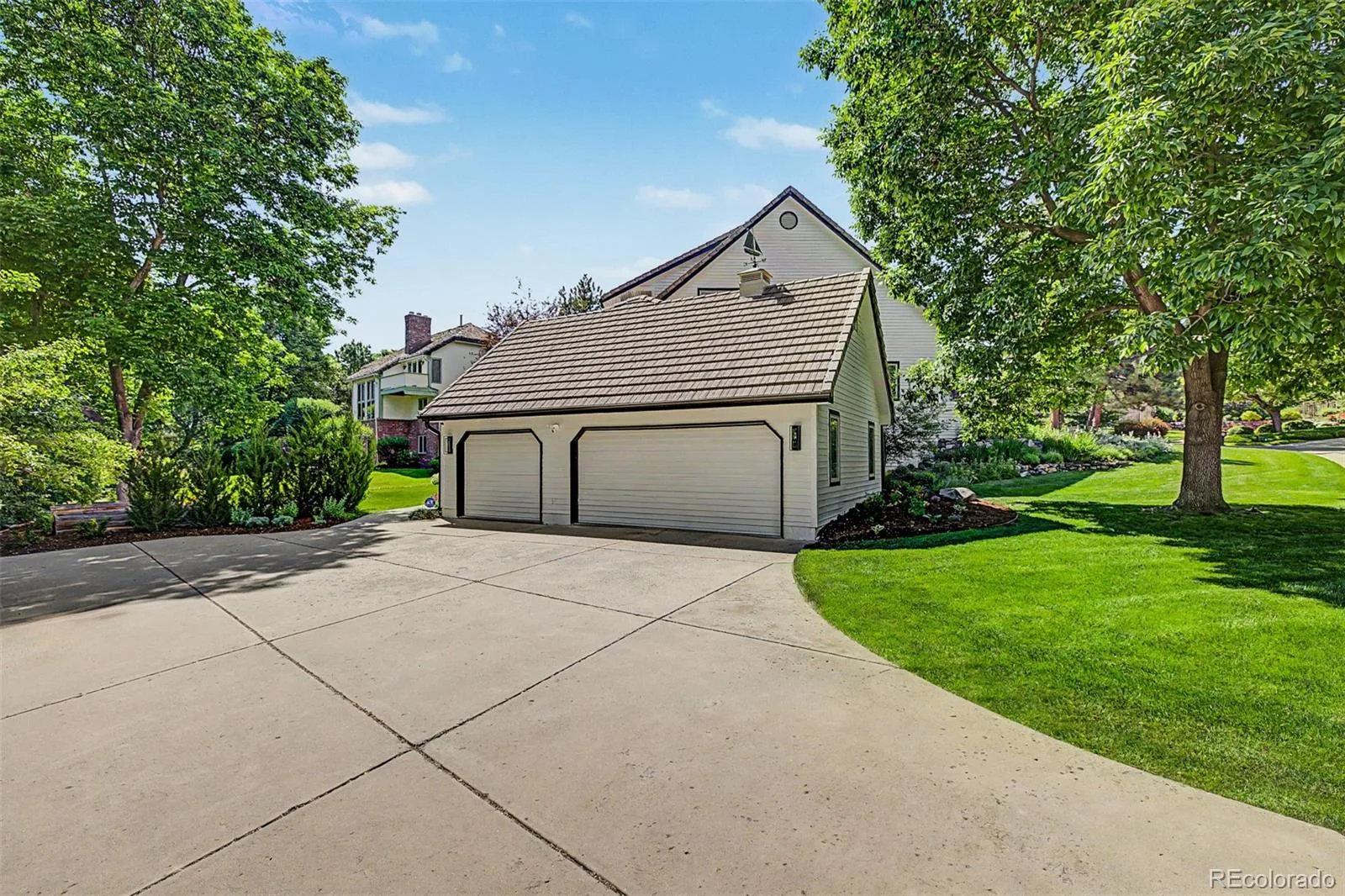 1519 E Maplewood Court Littleton CO 80121 | MLS #REC9764147 08202026204803 1600 41