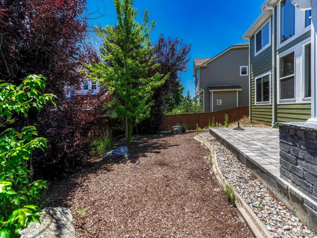 10202 Nickolas Avenue Littleton CO 80130 MLS #REC9764225 07082026171403 1200 43