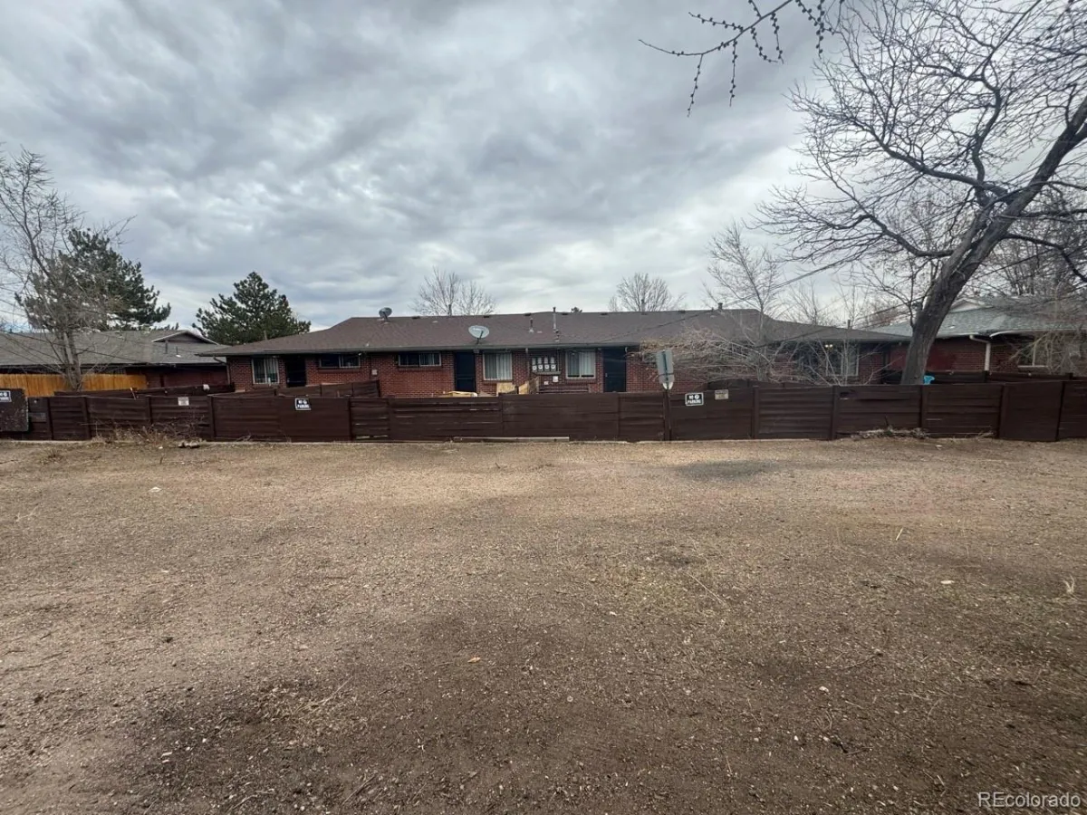 10800 E 4th Way Aurora CO 80010 | MLS #REC9764435 04282026201805 1200 23