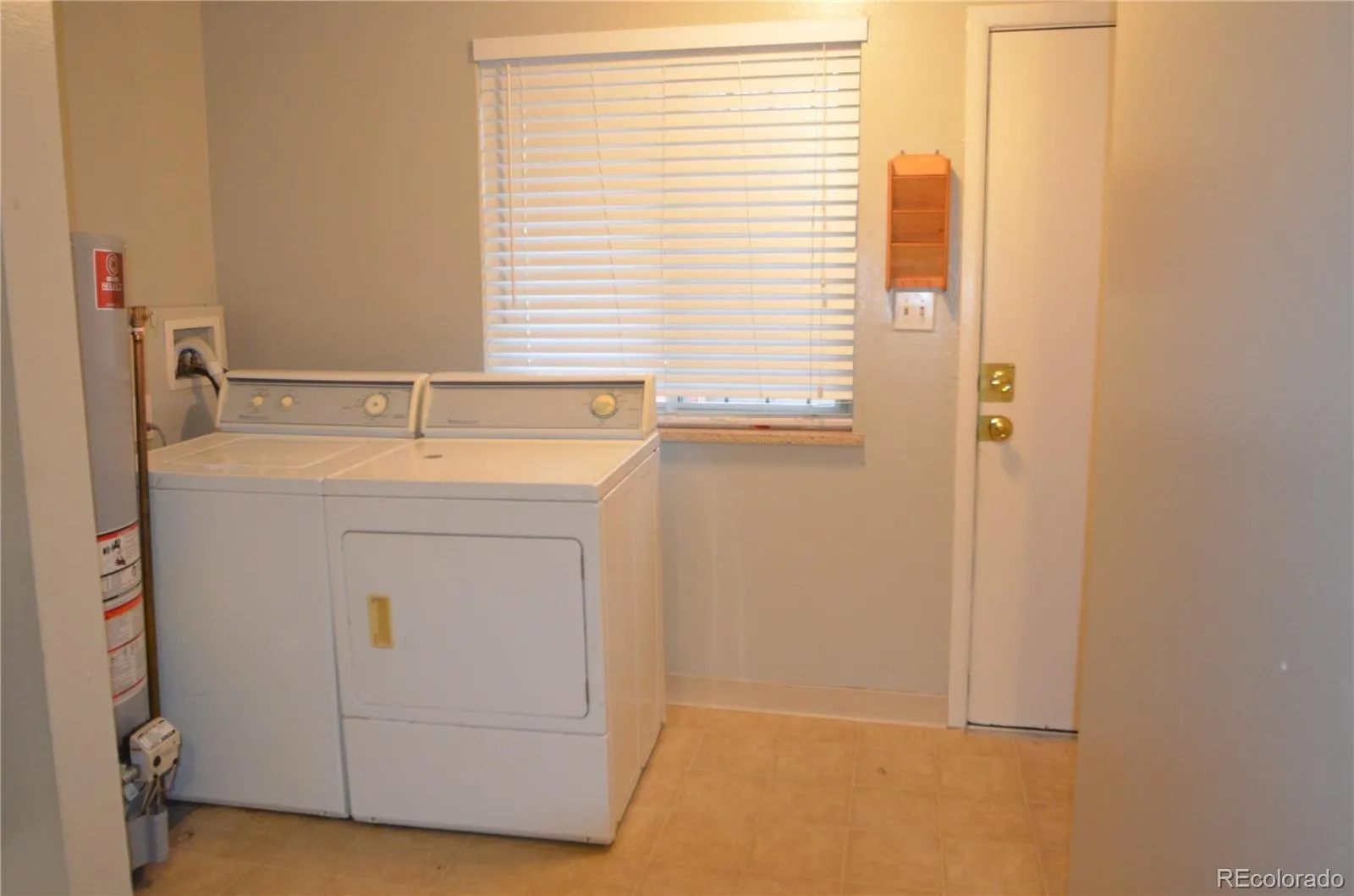 10800 E 4th Way Aurora CO 80010 | MLS #REC9764435 04282026201805 1600 17