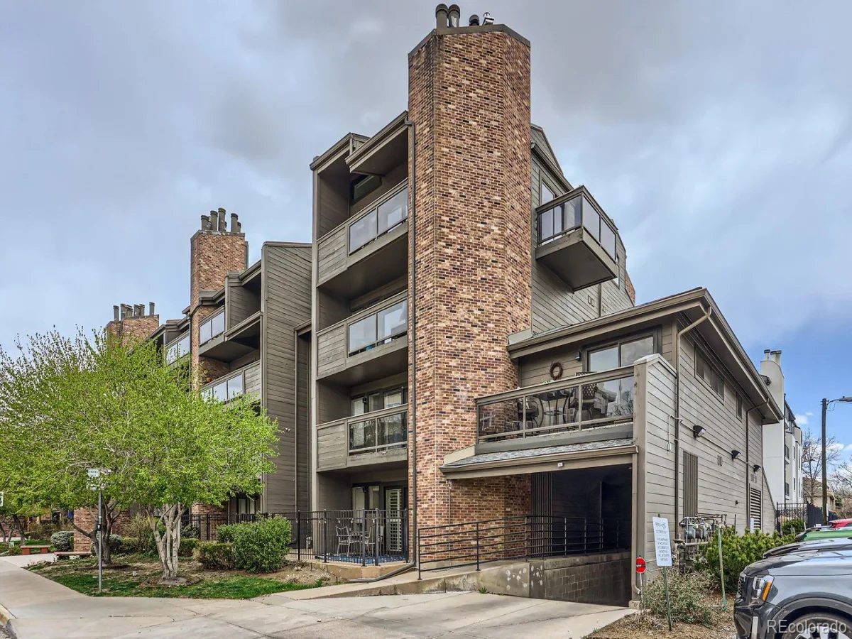 350 Detroit Street #204 Denver CO 80206 MLS #REC9764453 06162026222508 1200 23