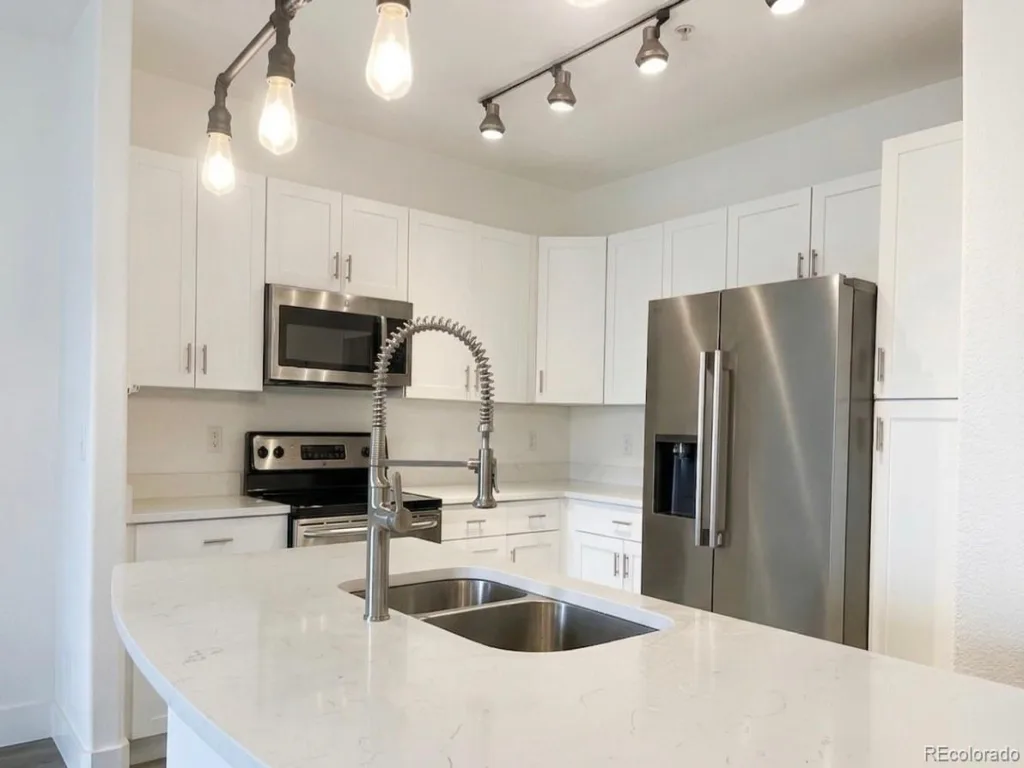 9079 E Panorama Circle #221 Englewood CO 80112 | MLS #REC9769911 06082026212940 1024 3