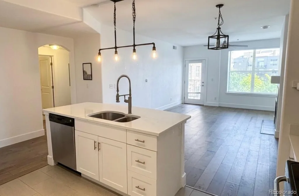 9079 E Panorama Circle #221 Englewood CO 80112 | MLS #REC9769911 06082026212940 1024 4