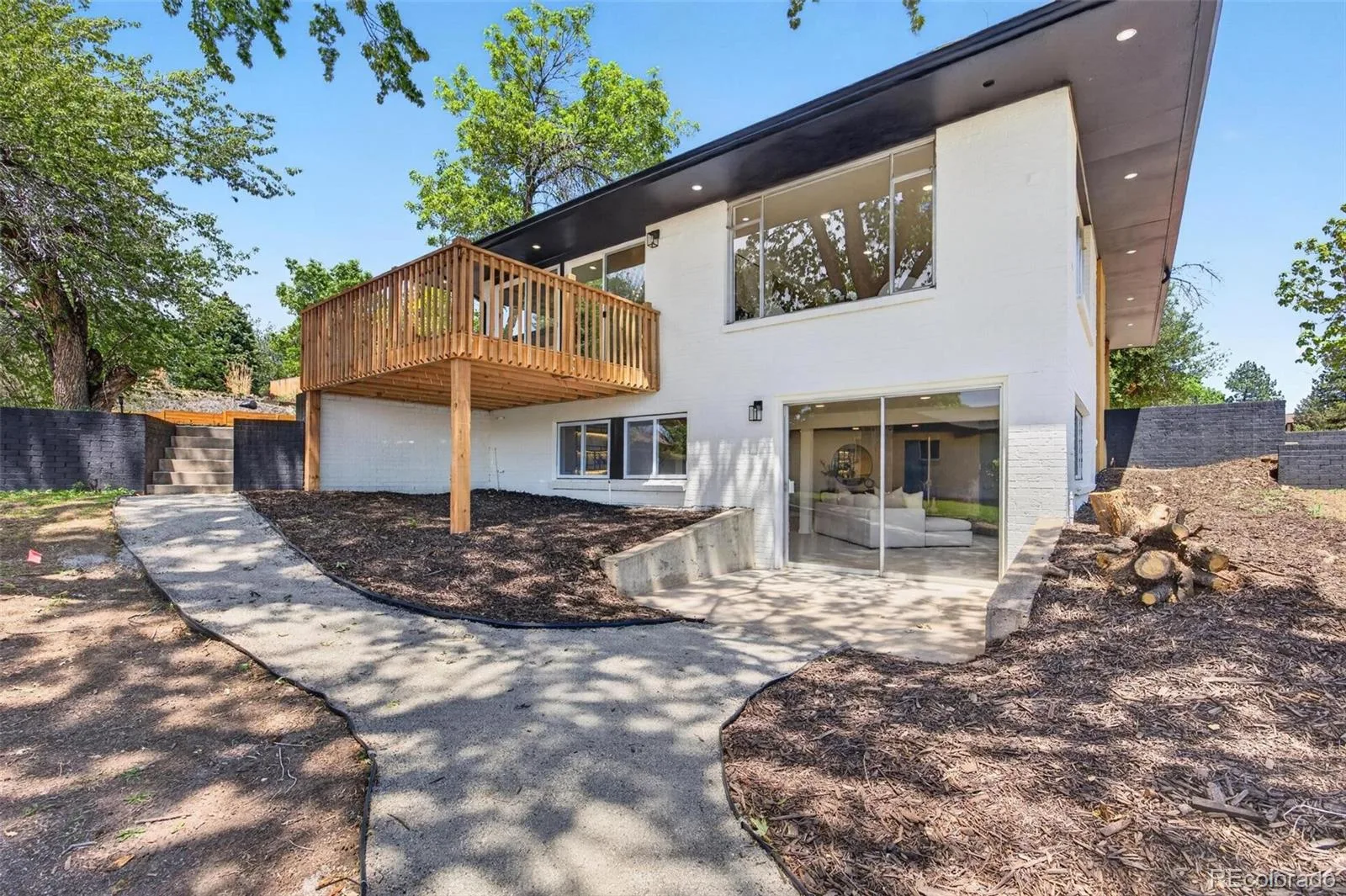 2651 S Chase Lane Lakewood CO 80227 MLS #REC9771457 05292026170205 1600 22