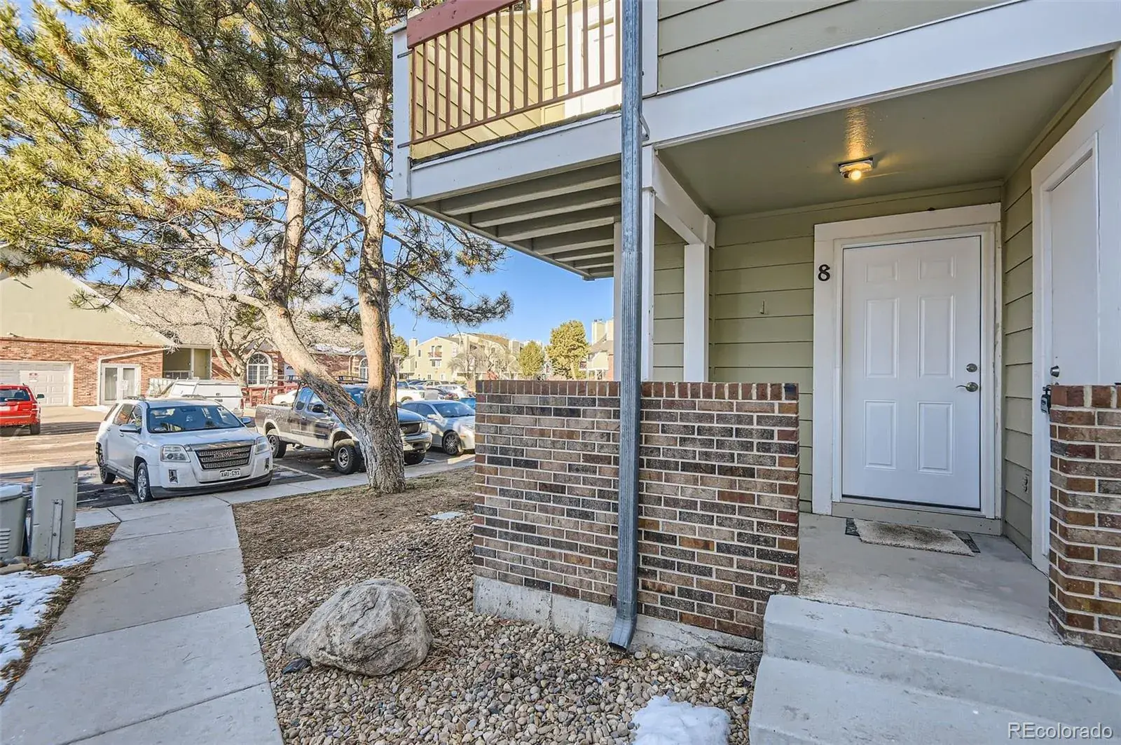932 S Dearborn #8 #932 Aurora CO 80012 MLS #REC9772503 02142026000802 1600 1