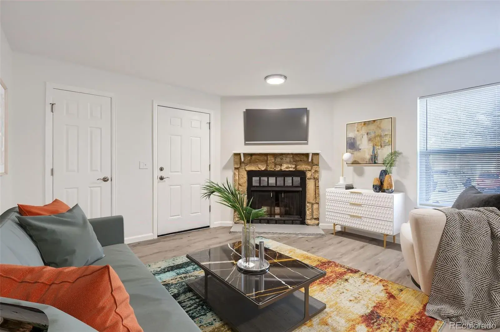 932 S Dearborn #8 #932 Aurora CO 80012 MLS #REC9772503 02142026000802 1600 2
